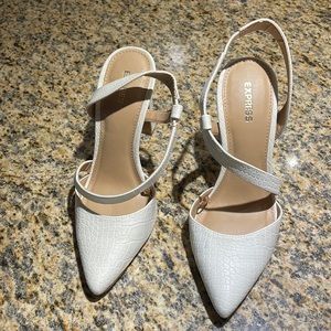 Express white bone heels size 7